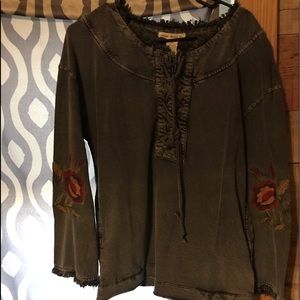 Indigo thread bohemian gray top